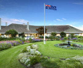 11_Williams_Road_Mount_Eliza_0197_Flag